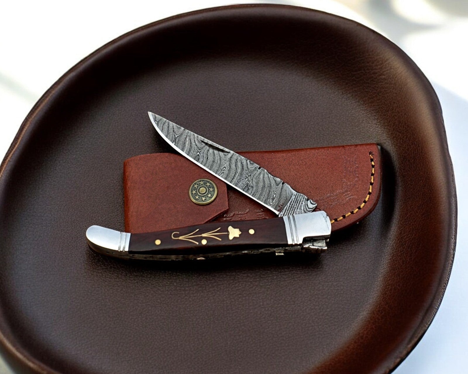 Handmade Damascus steel pocket knife 4 inch blade rosewood handle